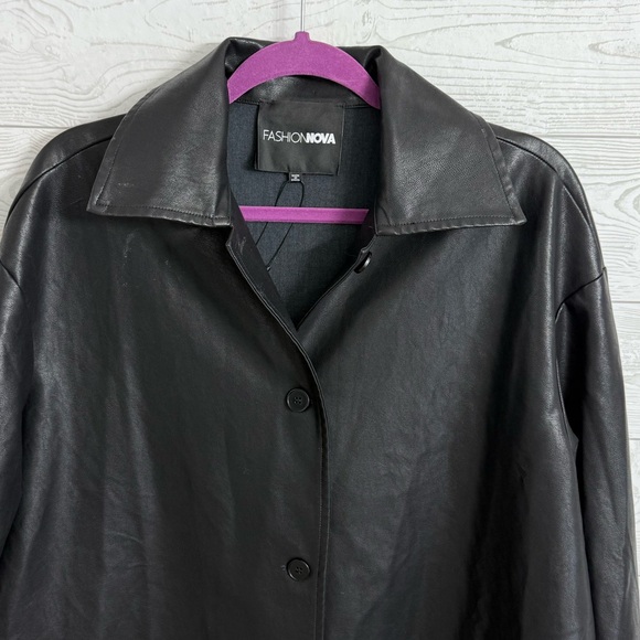 Fashion Nova Women’s Black Faux Leather Maxi Trench Coat. Size L - Picture 3 of 8
